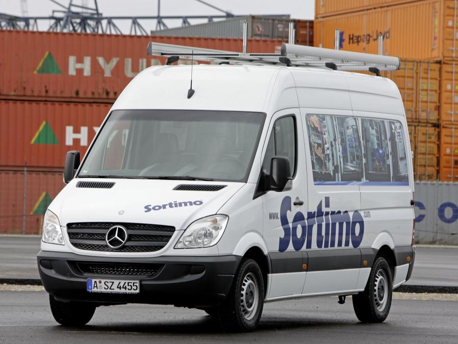  Mercedes-Benz Sprinter High Roof Van 2006 года  (фото 3 из 33)